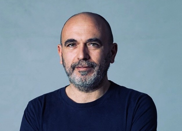 image of a team meeting (for a medical clinic)